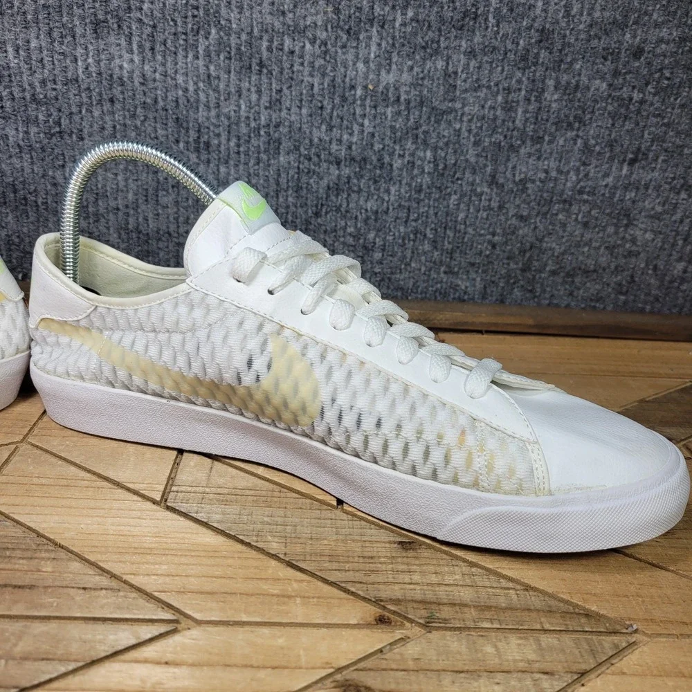 VTG Nike Tennis Classic AC 11.5 Mens Mesh Woven White‎ Gold 377812-113 Shoes